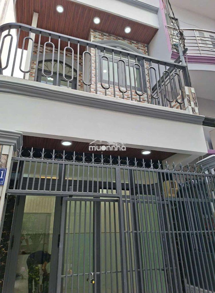 Âu cơ- lê đại hành 6,25 x 11,5m trệt 1 lầu hẻm ô tô sát nhà