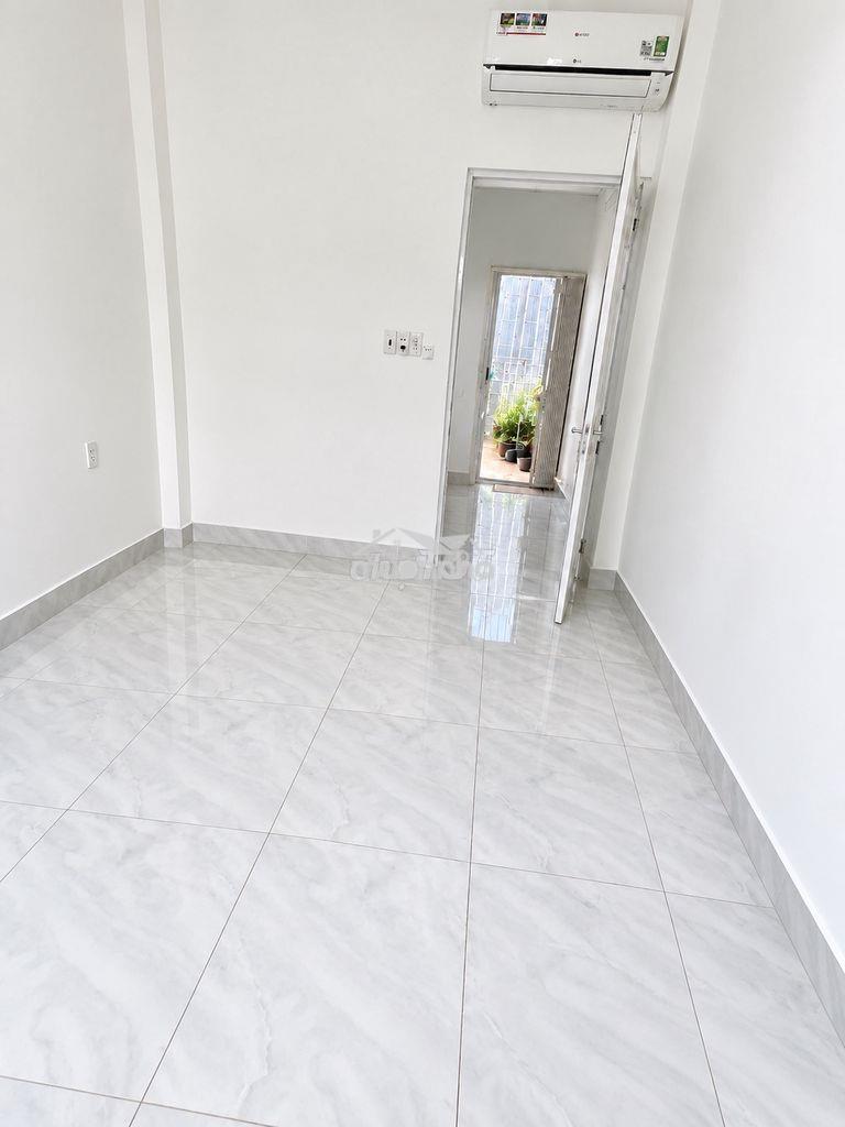 Chính chủ cho thuê nguyên căn 3pn -3wc -3 máy lạnh - Ảnh 2