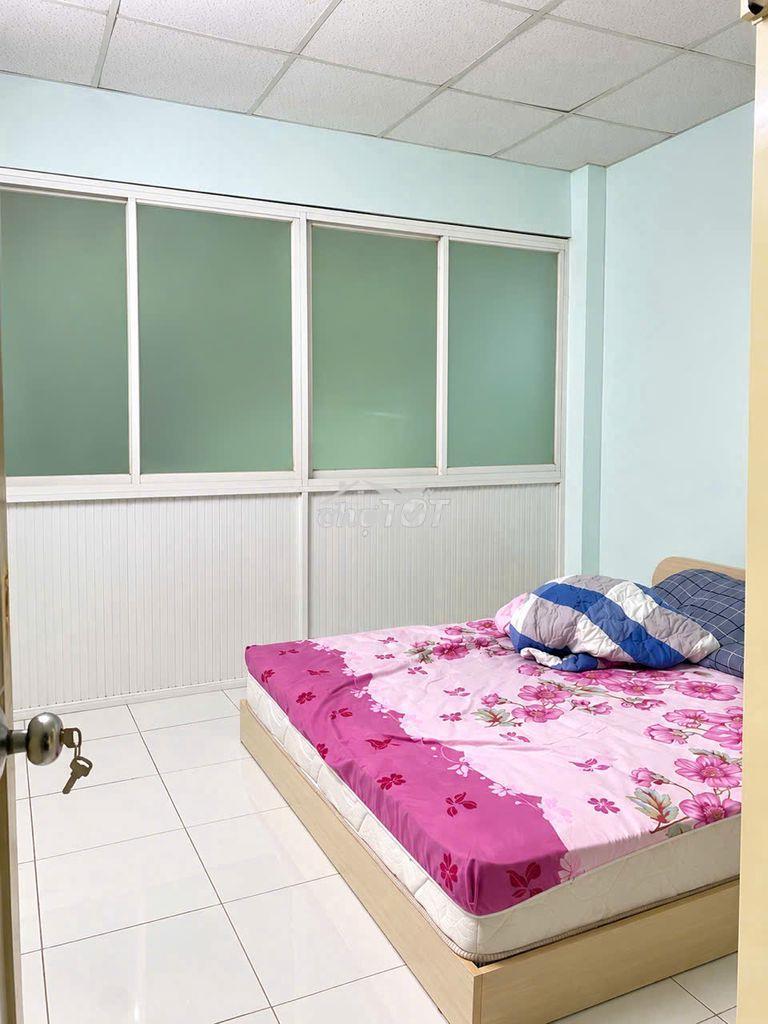 Gấp bán 5.5 tỷ giảm về 4.99 tỷ - bán nhanh nhà 2 tầng hẻm đẹp giáp q.1 - Ảnh 4