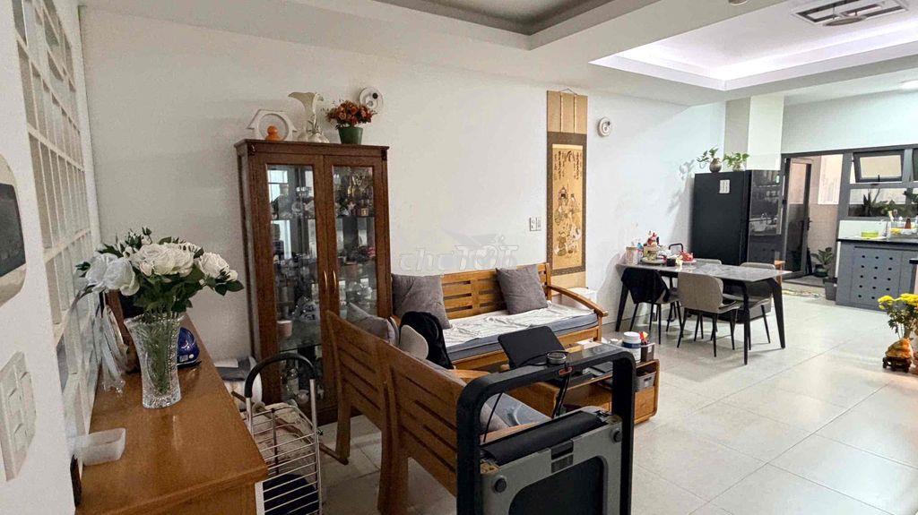 Chính chủ cho thuê căn hộ 2pn 80m2 tâm huyết -h2 hoàng diệu giáp quận1 - Ảnh 2