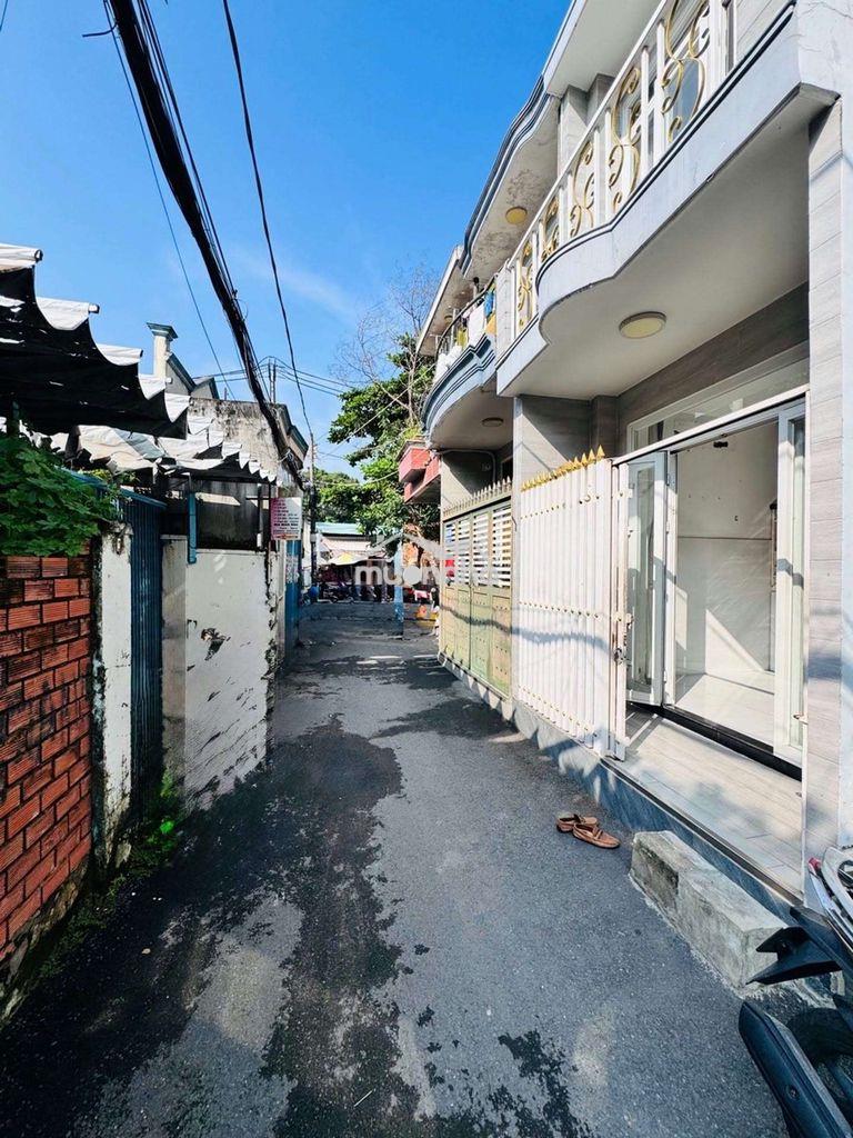 Bán nhà 2 tỷ - hẻm ôtô- nguyễn văn lượng - căn góc 21m2 - 2 tầng .