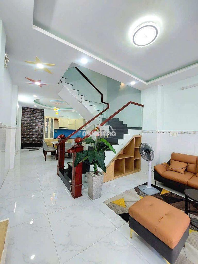 Nhà 4'5m ngang dài 17m trệt lững 2 lầu sân thượng 6pn 6wc  - Ảnh 4