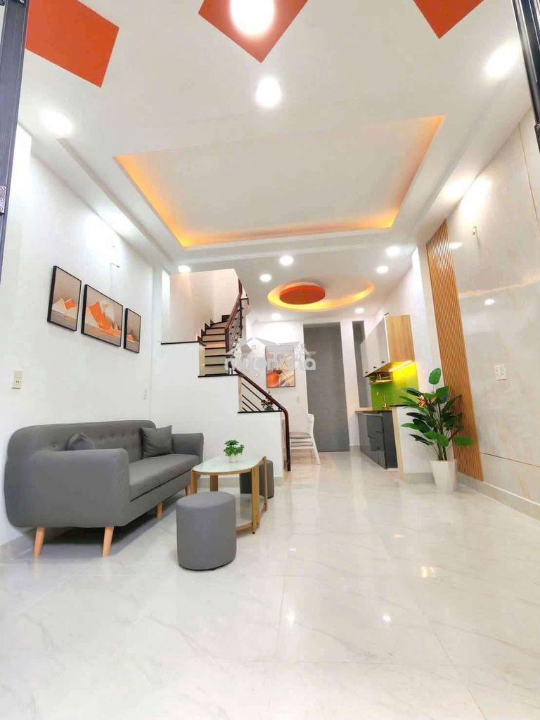 Chỉ 3.98ty - 4 tầng đúc - 3pn 3wc sân thượng - thông lê văn quới.