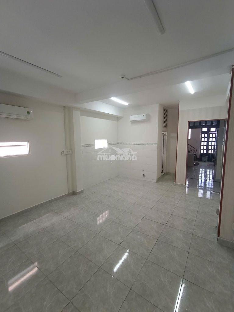 Văn phòng cho thuê mặt tiền đường cộng hòa đối diện sân bay gần etown - Ảnh 3
