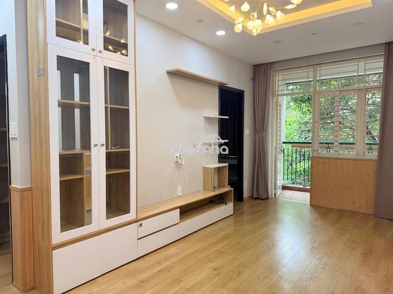 Cần bán nhanh căn hộ chung cư 312 lạc long quân