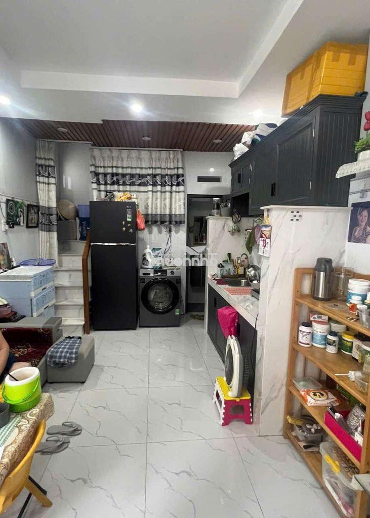 Mt kinh doanh lạc long quân-  2 tầng- ở ngay - Ảnh 2