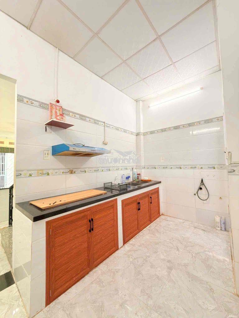 🏠 Nhà cho thuê hẻm hương quê công an xã bình hưng đi vô hẻm xe 3 gác - Ảnh 3