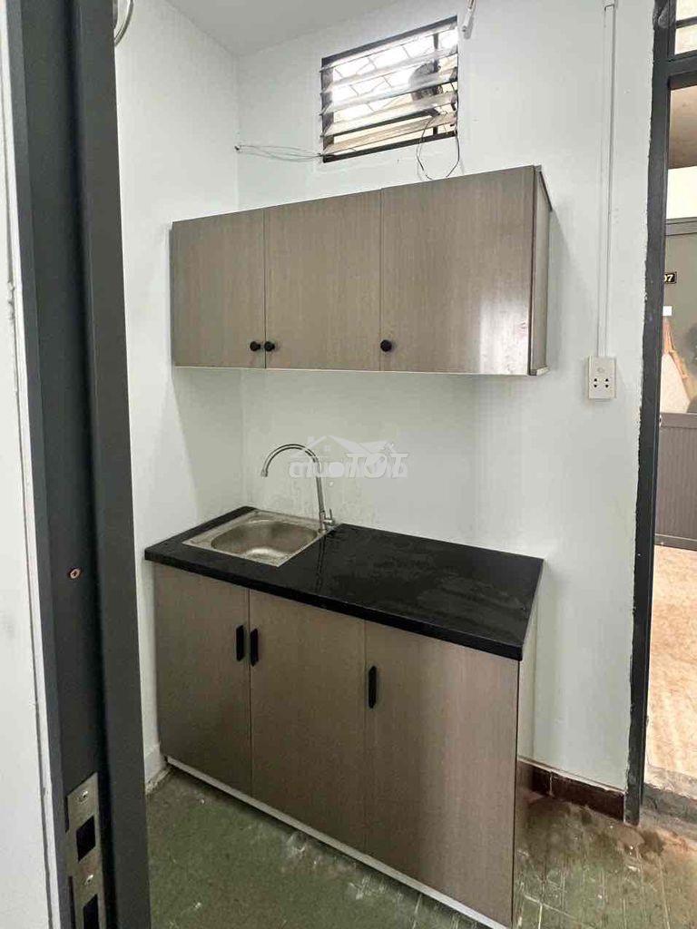Studio mới ngay trung tâm quận 4 gần sát quận 1, mặt lộ đường rộng - Ảnh 4