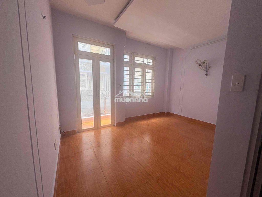 Nhà hẻm 5m đường tỉnh lộ 10, 4,5x12m, 3.5 tấm, 4pn , 12 triệu - Ảnh 2