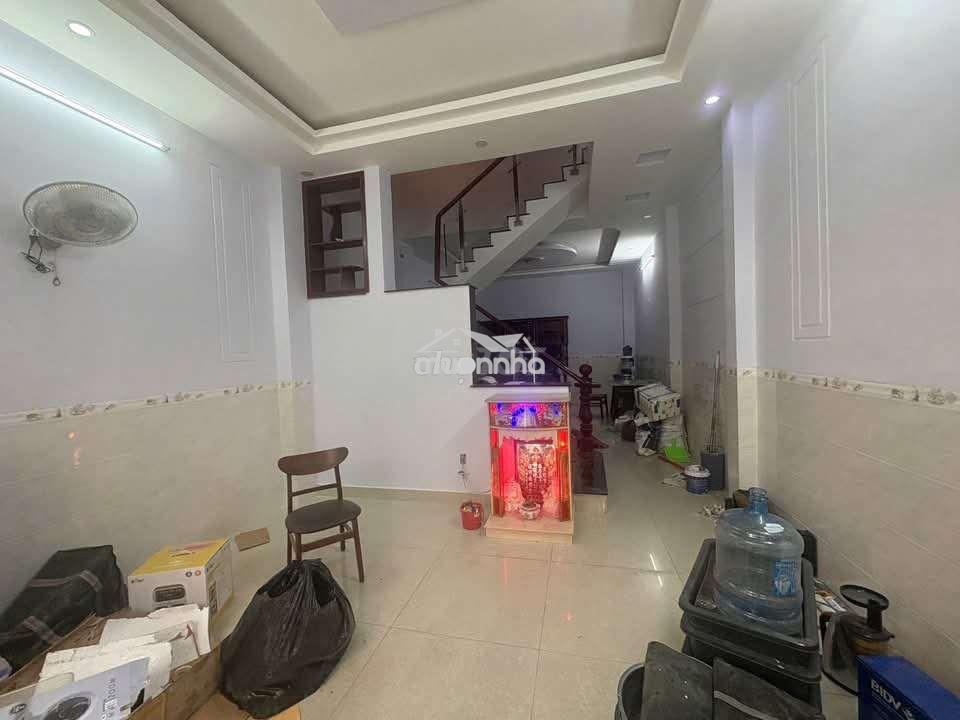 Nhà cho thuê 12 trieu tỉnh lộ 10 tên lửa 4,5x12m kc 3,5 tấm nhà mới - Ảnh 4