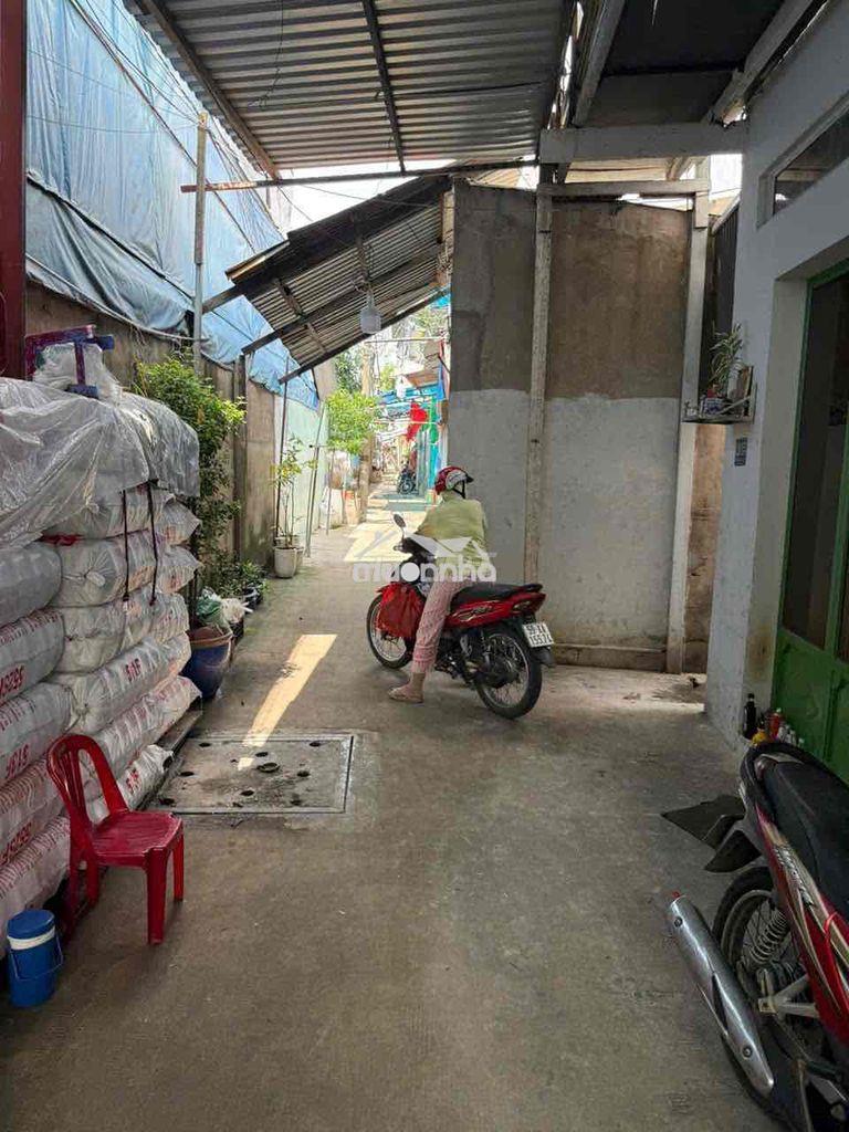 Cho thuê nguyên căn nhà hẻm lý chiêu hoàng phường 10 quận 6 cũ