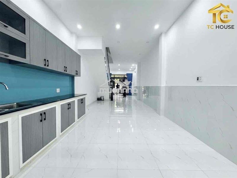 Cho thuê nhà mới đường đặng thuỳ trâm gồm 4pn khép kín. giá 23tr/th