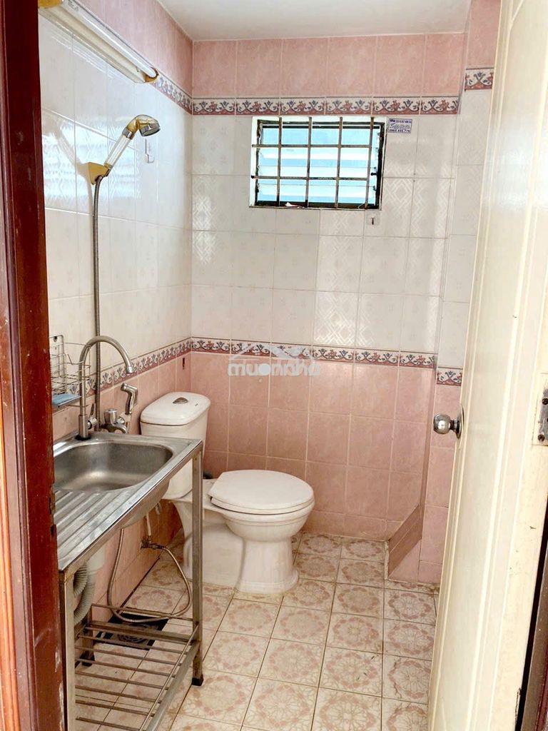 Đường đồng nai-q.10 phòng 28m2, wc riêng, có ban công giá 4tr - Ảnh 3