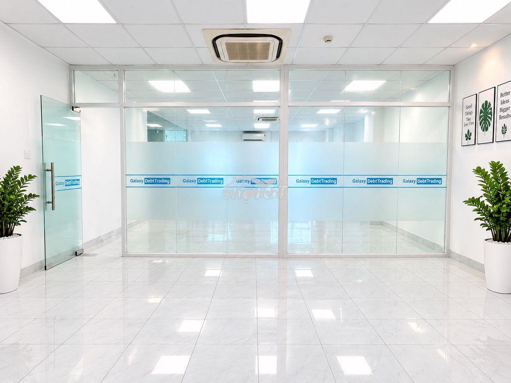 Cho thuê văn phòng 65m2(đã ngăn sẵn 1 phòng riêng) - khu sân bay. - Ảnh 3
