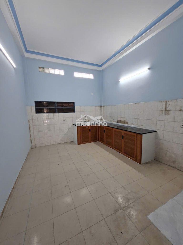 Hẻm kinh doanh 8m 341/ lạc long quân. dt: 3.5x16m, 2 lầu, 3pn 2wc - Ảnh 4