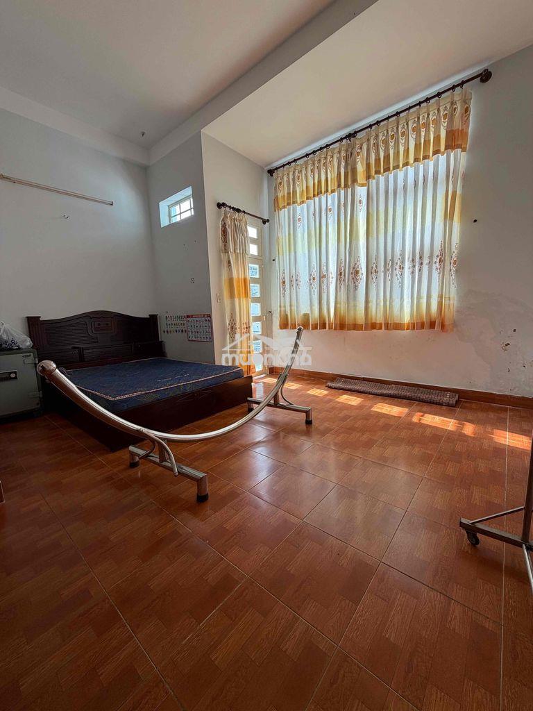 Nhà gần tiểu học tân tạo a, 60m2, 3 lầu, 4pn, 10tr tháng - Ảnh 2